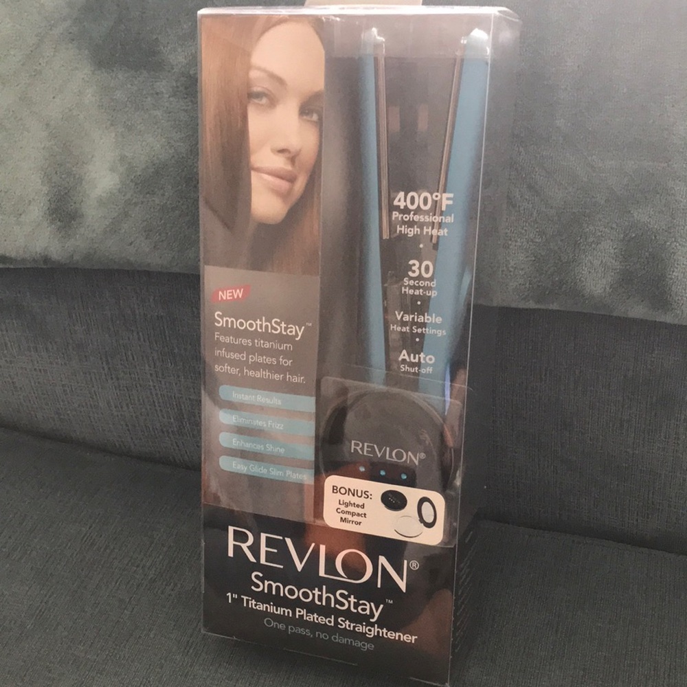 Brand New Revlon SmoothStay straightener